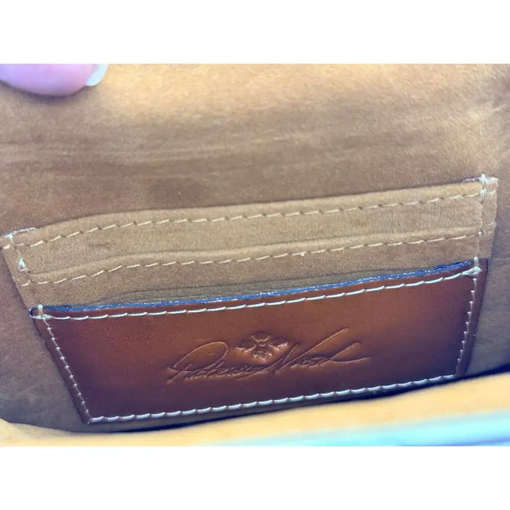 Patricia Nash Savena Kiss-Lock Wristlet - Tan Burnished Leather